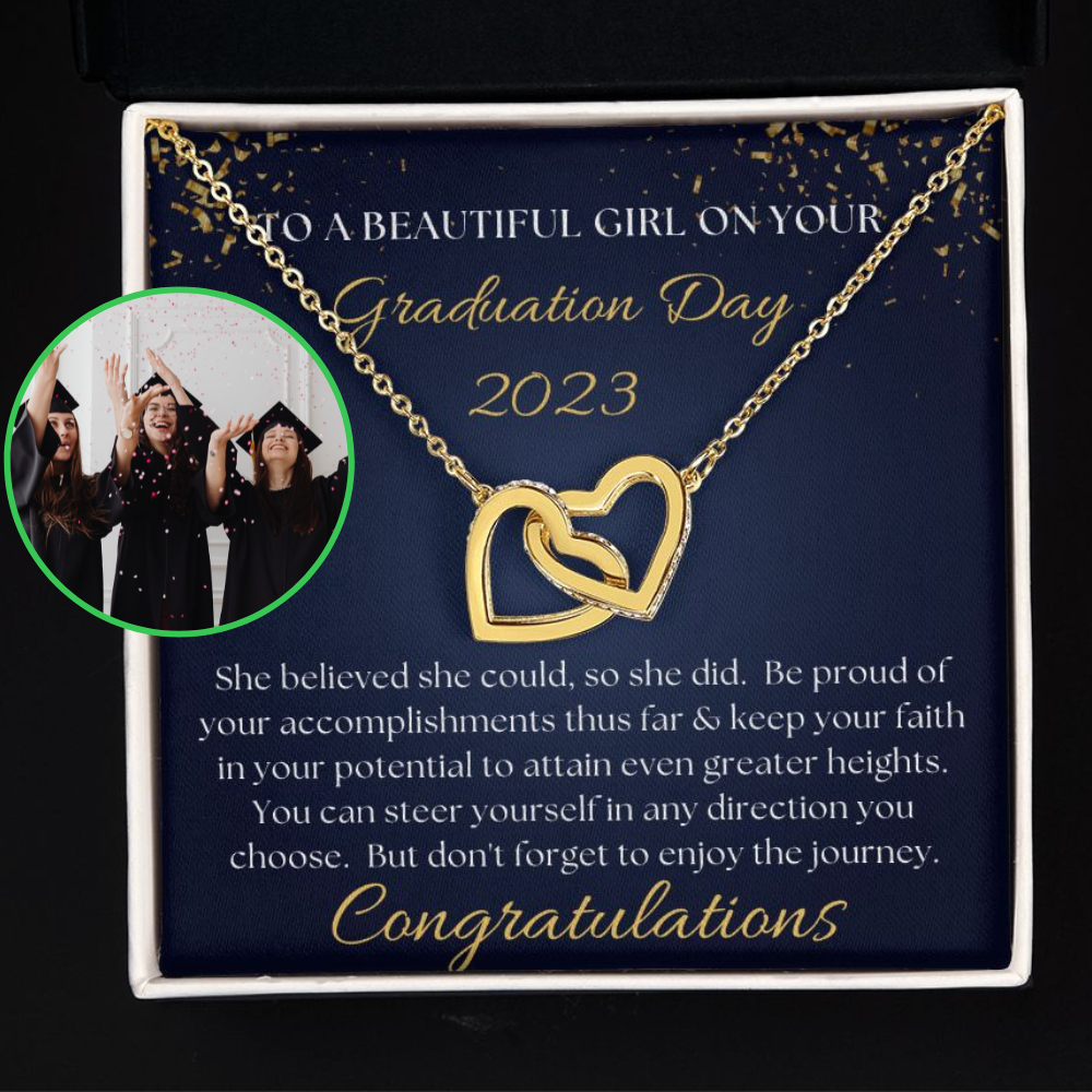[Almost Sold Out] Congratulations on your Graduation Day - Interlocking Hearts Necklace