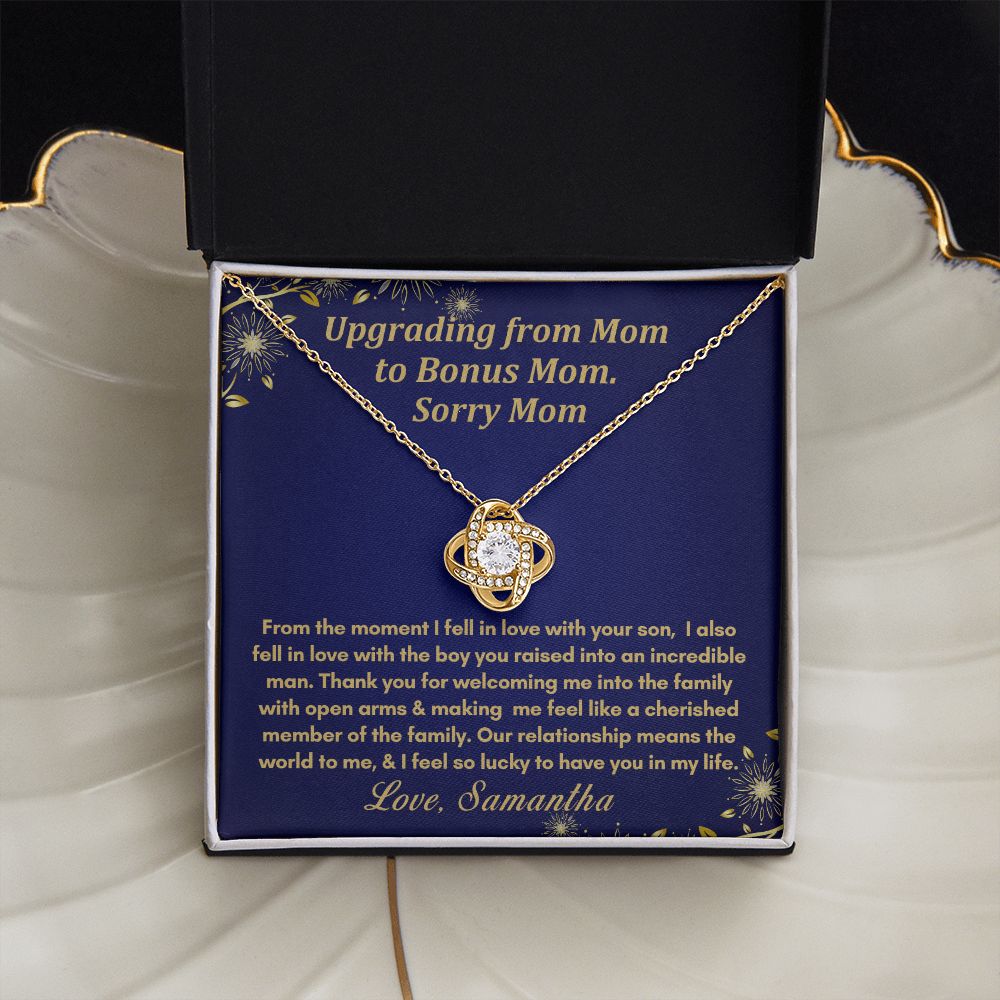 [Almost Sold Out] Bonus Mom -Gold Love Knot Necklace