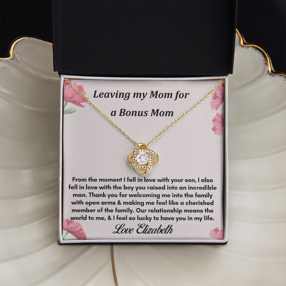 [Almost Sold Out] Bonus Mom - Gold Love Knot Necklace