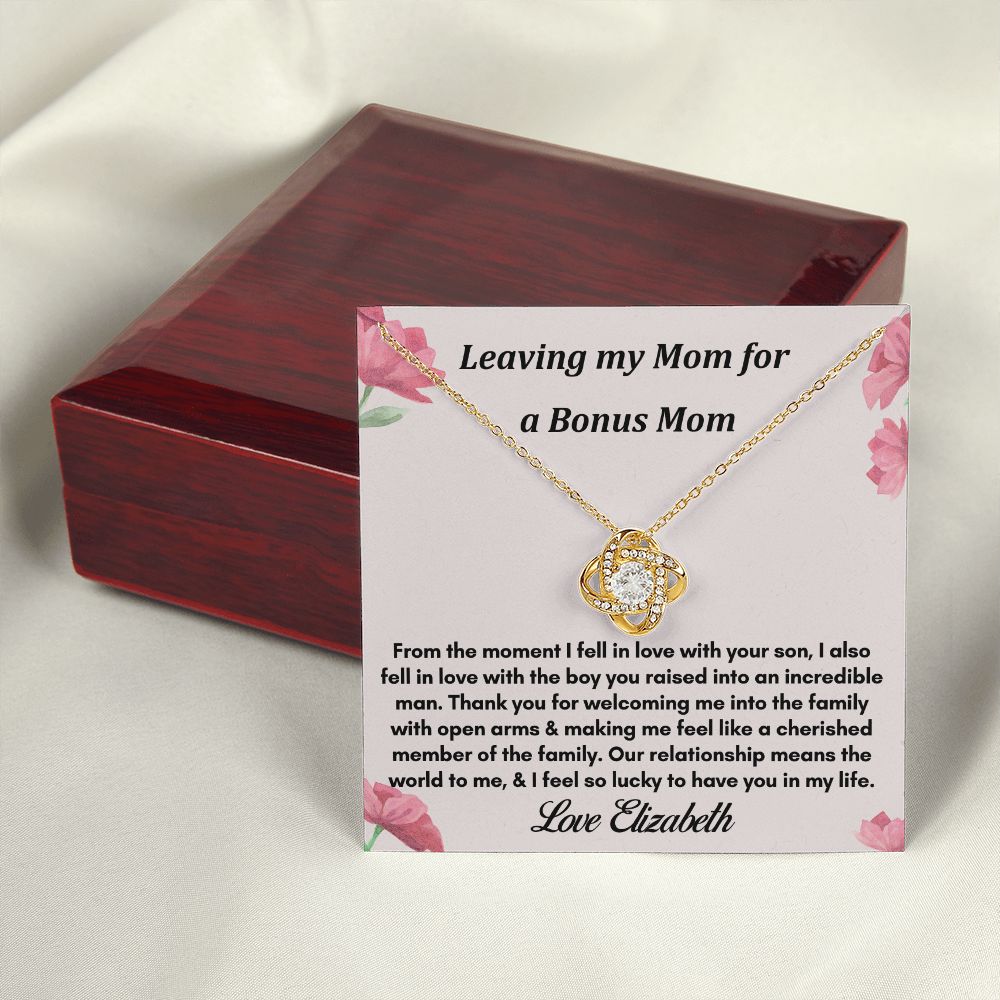 [Almost Sold Out] Bonus Mom - Gold Love Knot Necklace