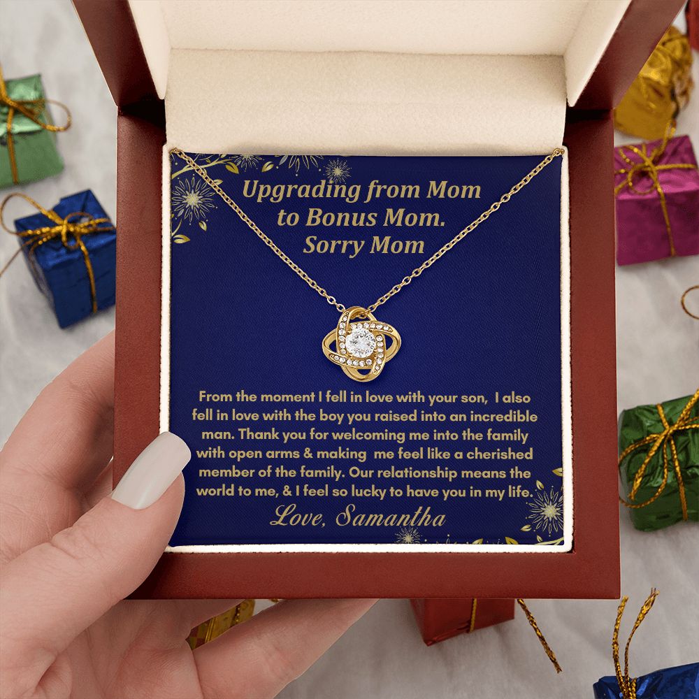 [Almost Sold Out] Bonus Mom -Gold Love Knot Necklace
